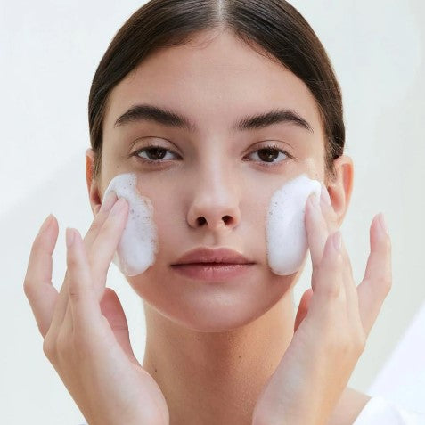 Skin1004 - Madagascar Centella Tone Brightening Cleansing Gel Foam 125ml